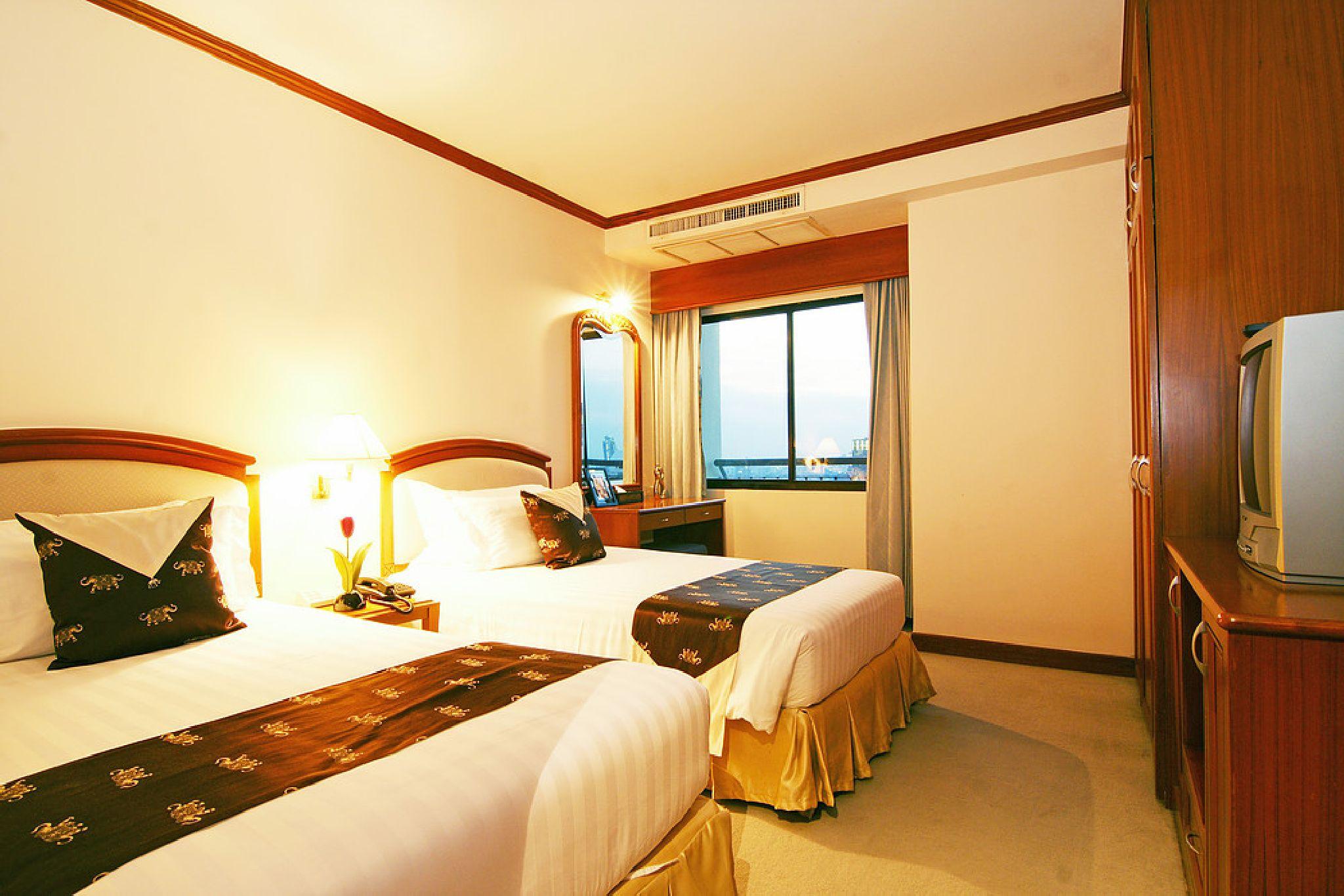 Grand Diamond Suites Hotel Bangkok Exterior foto