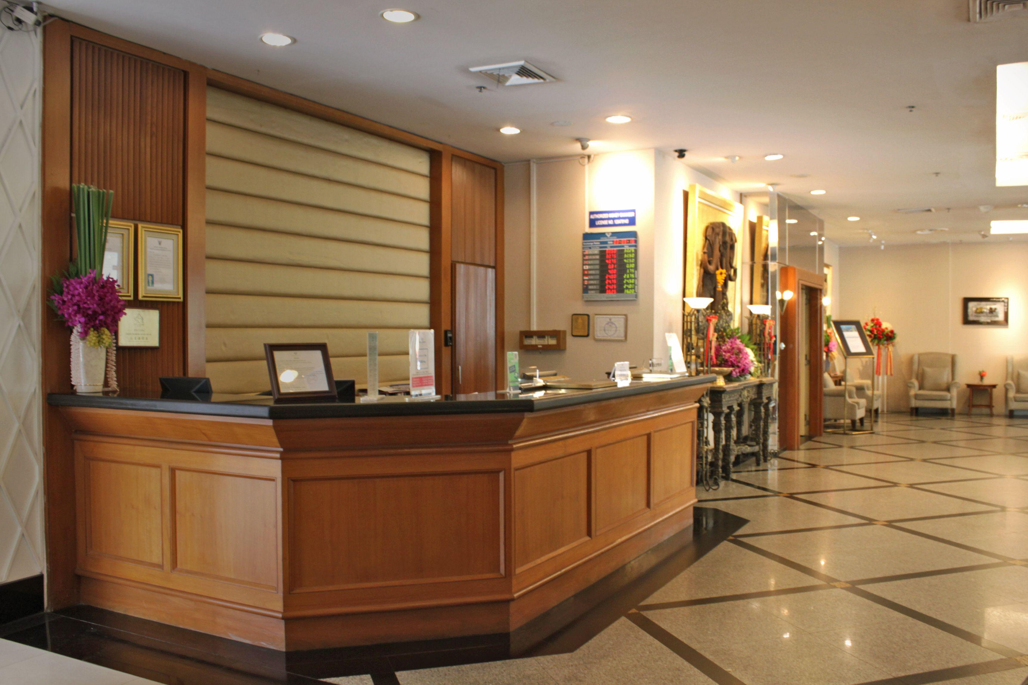 Grand Diamond Suites Hotel Bangkok Exterior foto