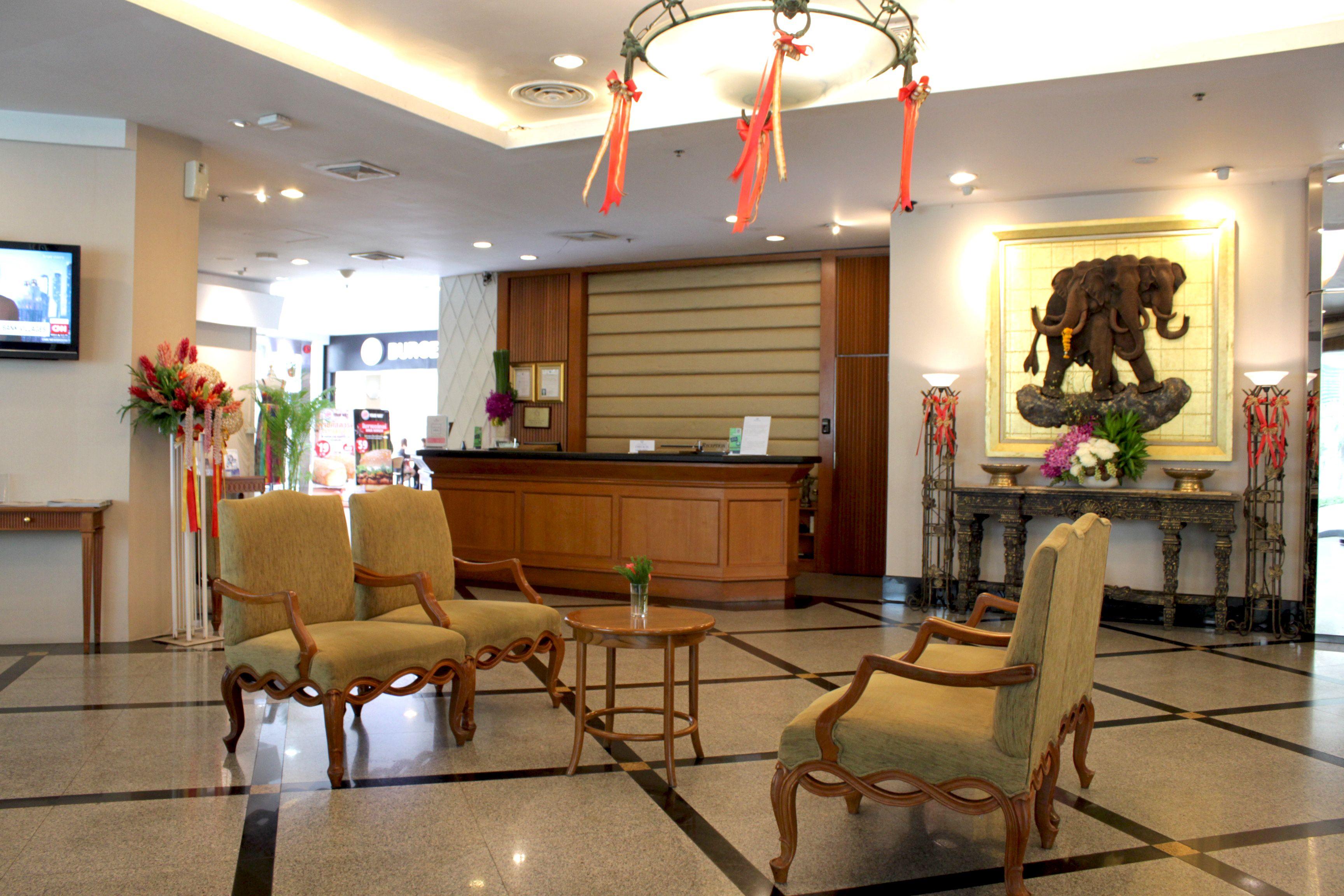 Grand Diamond Suites Hotel Bangkok Exterior foto