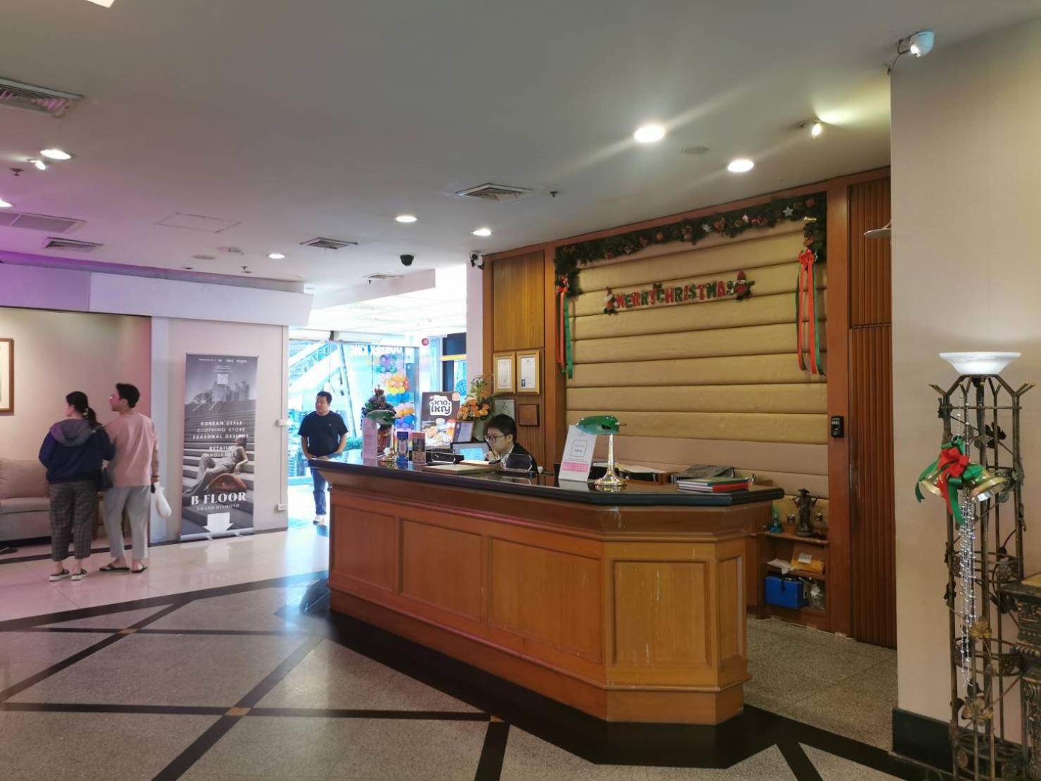Grand Diamond Suites Hotel Bangkok Exterior foto